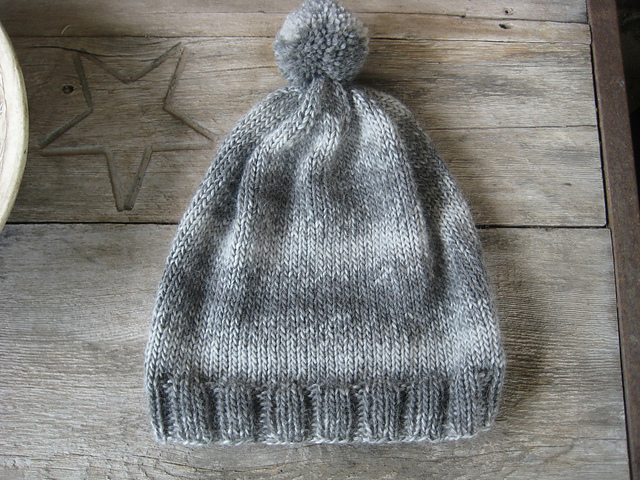 slouchy-pom hat