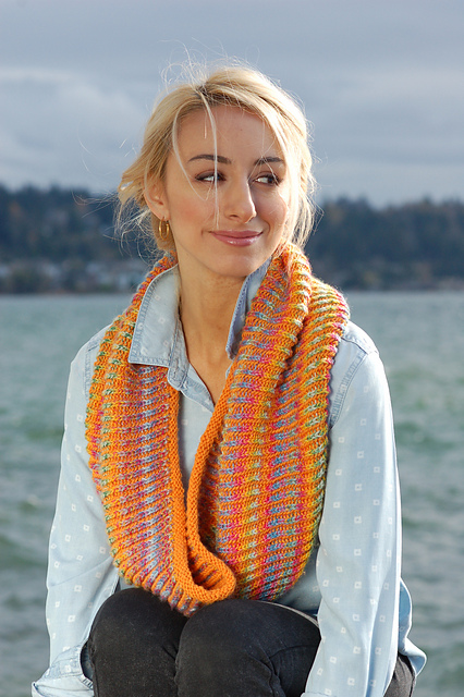 Channeled Colors Brioche Loop