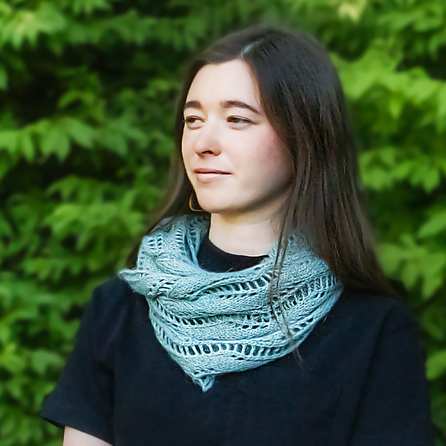 WanderKnit™ - Scalae Cowl
