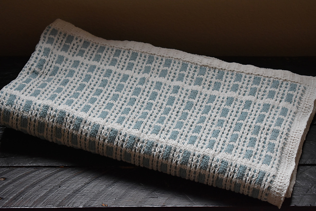 Cosmopolitan Comforter KNIT