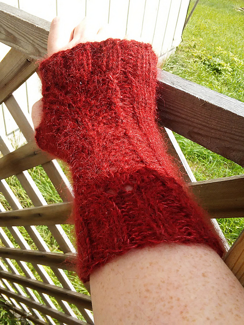 Spanish Moss Mitts