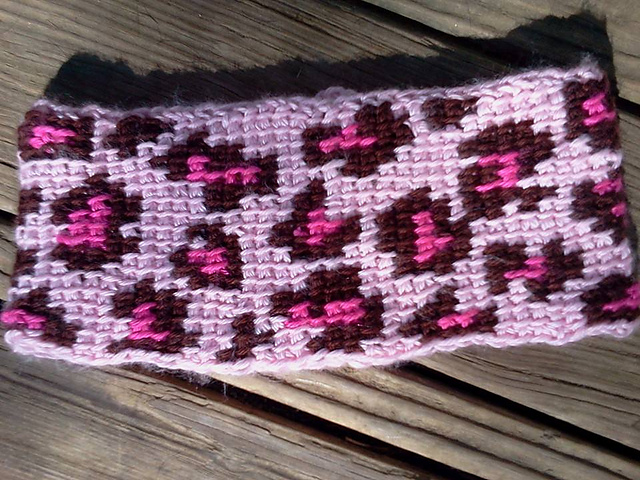 Leopard Graph Earwarmer