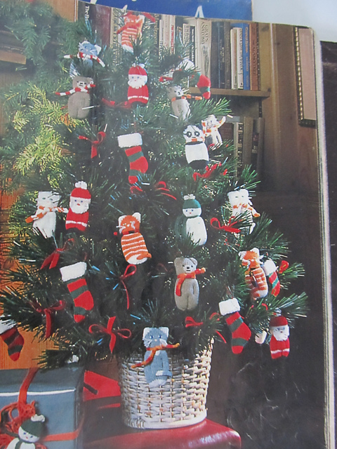 Knitted Tree Ornaments