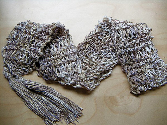 Summery Drop-Stitch Scarf