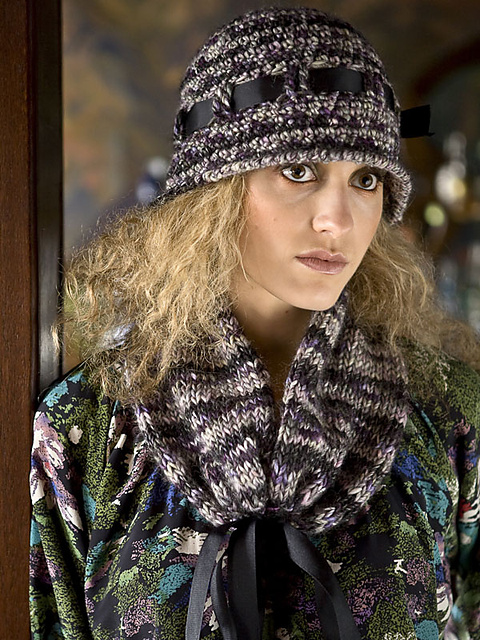 Pari Cowl