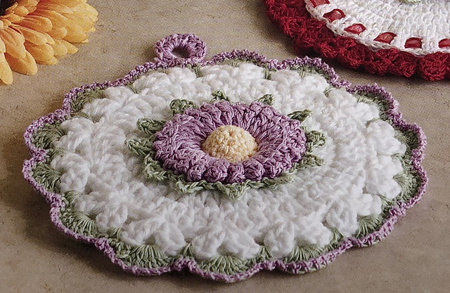Pretty Blossoms Pot Holders: Aster