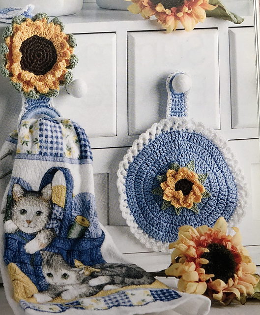 Sunflowers Pot Holder & Towel Topper