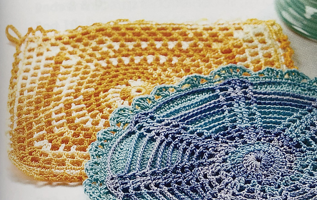 Dainty Lace Pot Holders: Shades of Yellow