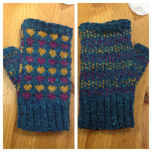I Heart Tweed Mitts