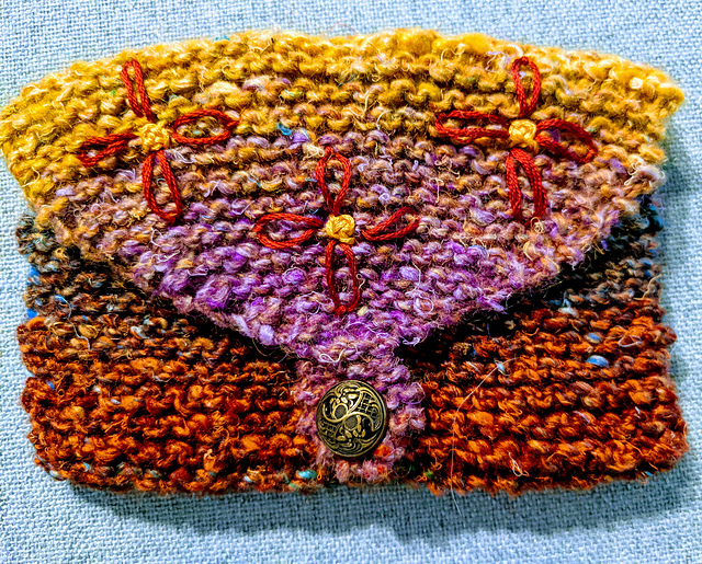 Knit a Little Purse