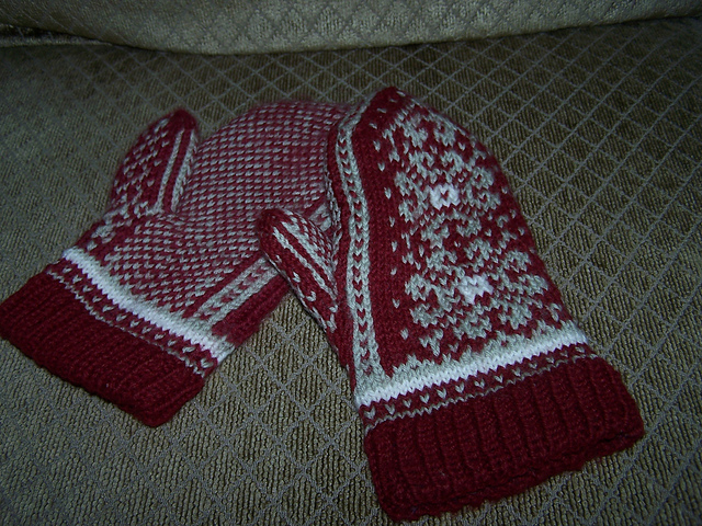 12604 Rondane Mittens