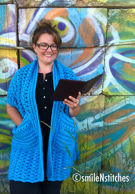 Pocketed Shawl
