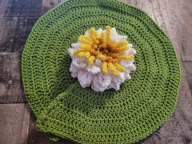 Waterlily Lovey