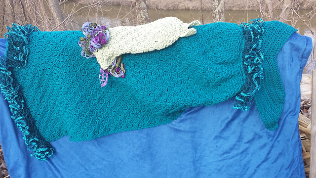 CMC Mermaid Lapghan