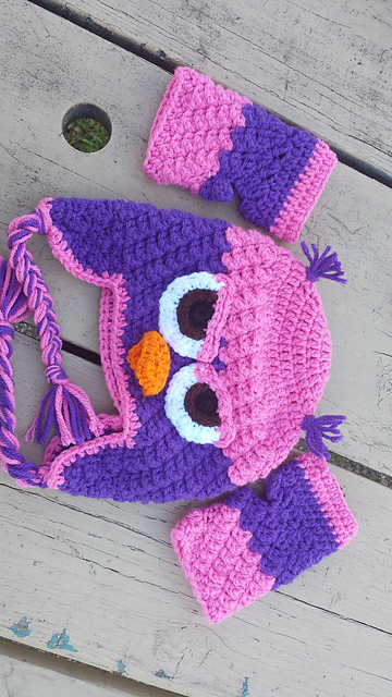 Feeling Owly Hat and Gloves