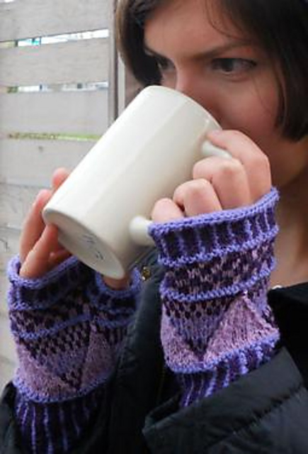 Lily Fingerless Mitts