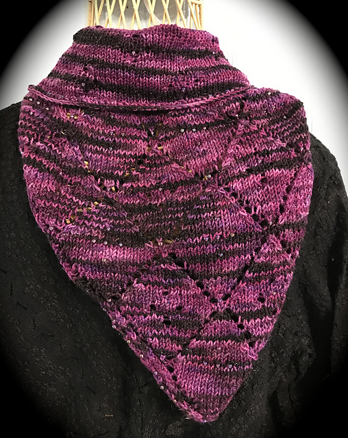 Diamante Cowl