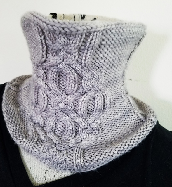 Winter Kiss Cowl