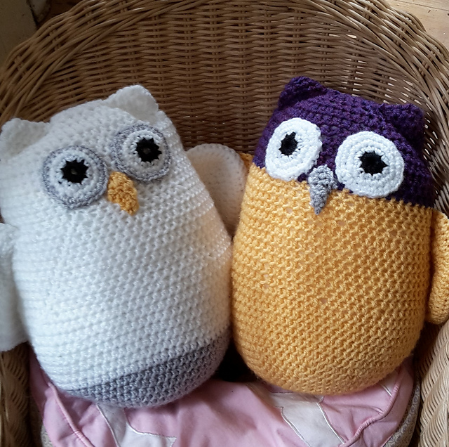 Three fat owls