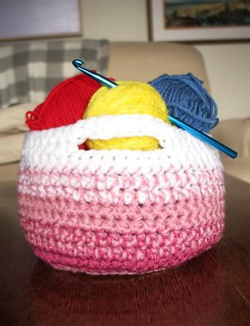Dip-dyed basket