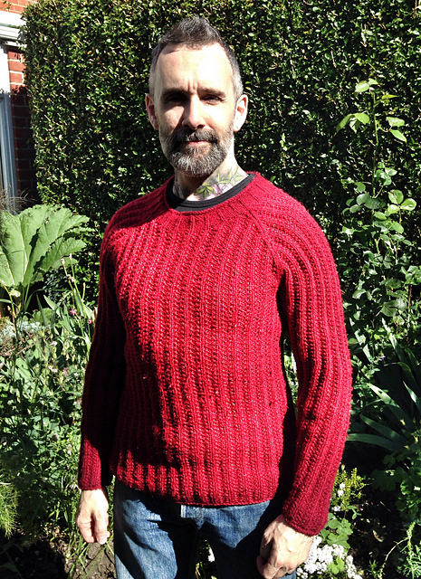 Ravelry: Men's Raglan Crew-Neck in Mistake-rib pattern by David Thompson