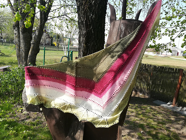 Triangular Shawl, S10154