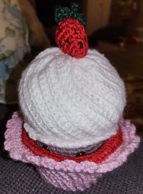 StrawBeary Cupcake