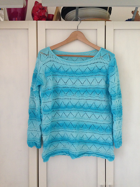 # 69 Pulli mit Zackenajourmuster