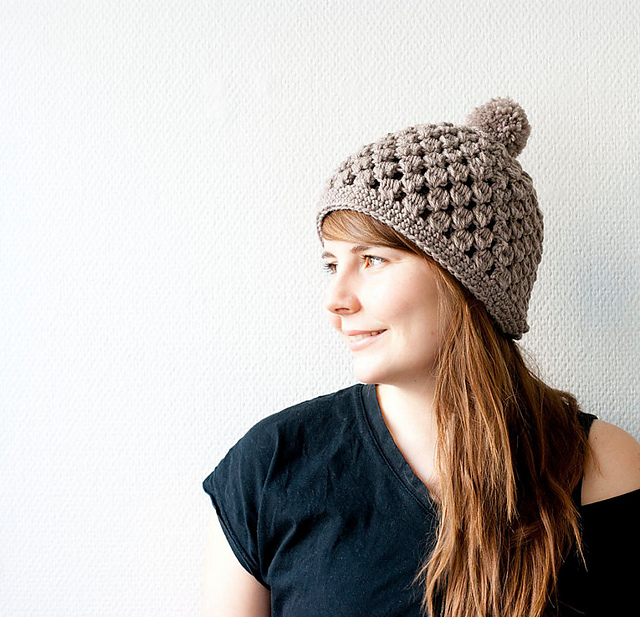 Chunky pom pom hat