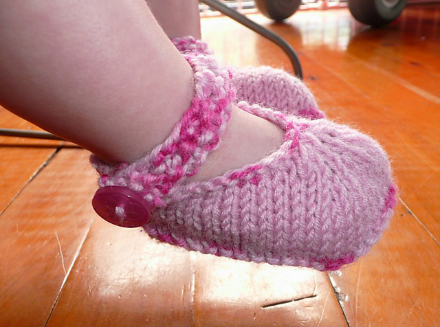 Matinee jacket, bonnet & Mary Jane booties