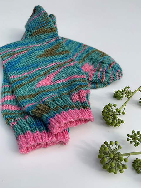 Basic Socks with a twist