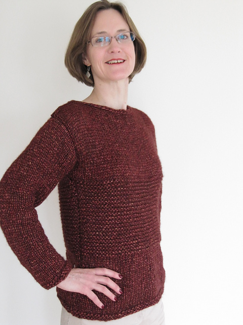 # 22 Pulli mit U-Boot-Ausschnitt