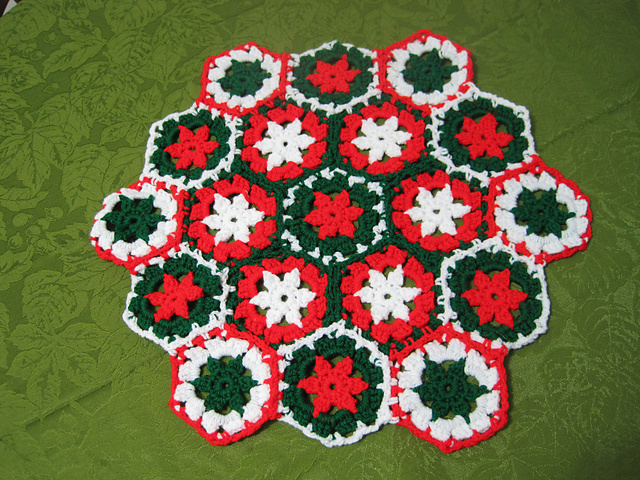 Holiday Table Center