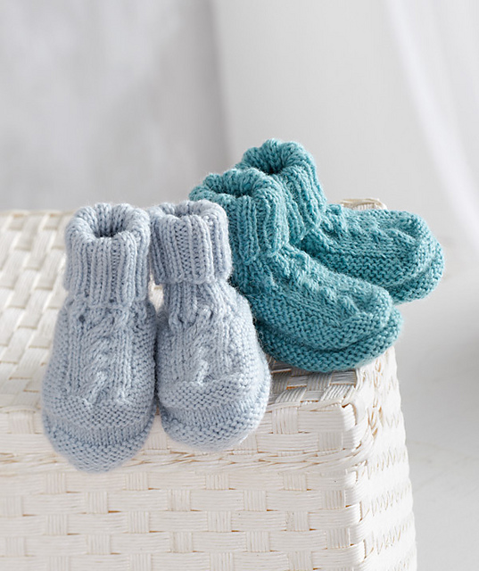 R0126 Booties with Cable