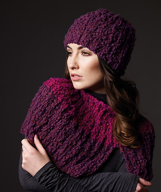 1927 Shoulder Warmer