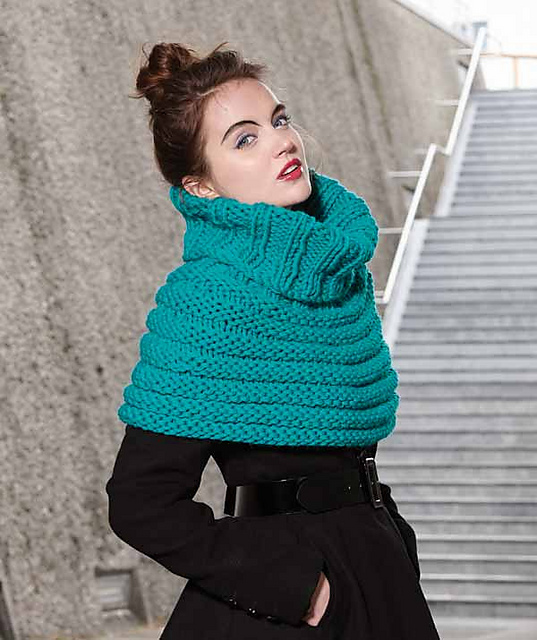 2120 Shoulder Warmer