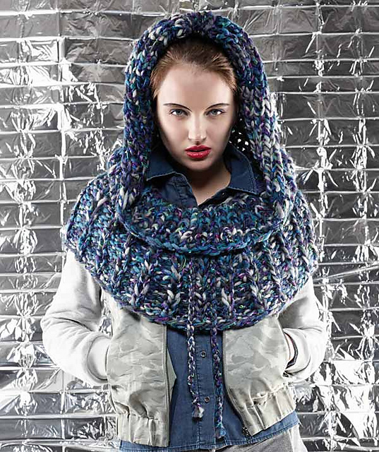 2132 Capelet with Hood