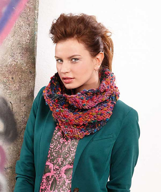 S8607-B Striped Short Cowl