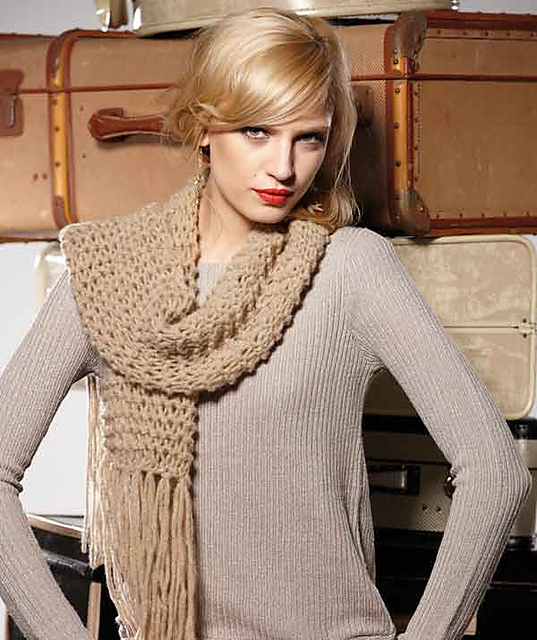 2162 Skinny Textured Scarf