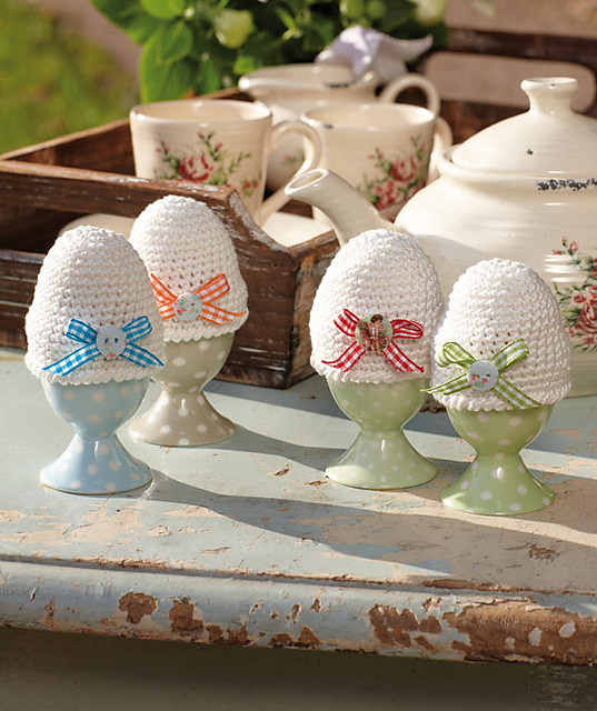 S8466 Egg Cosy