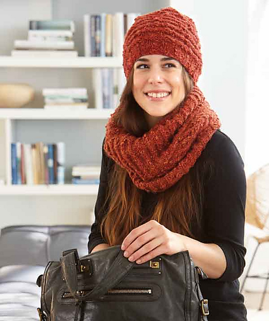 S8628 B - Generous Cowl