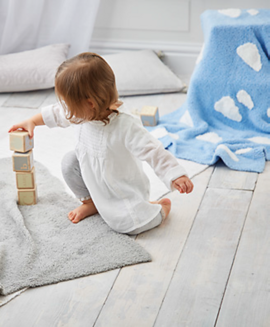 Snuggly Clouds Blanket 5308