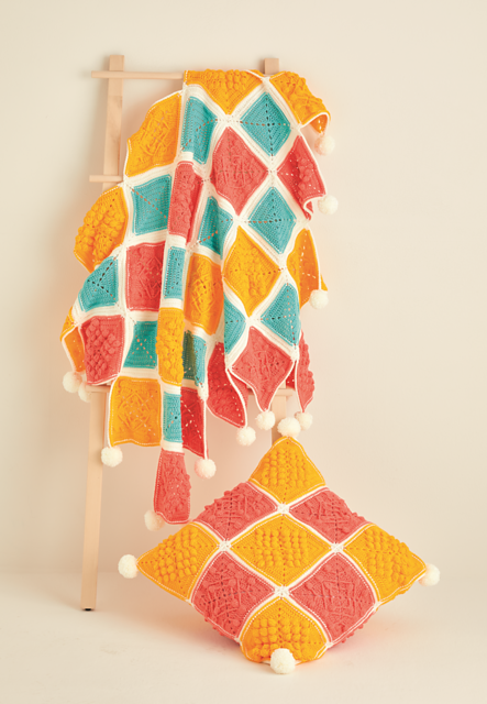 Blanket & Cushion 10120