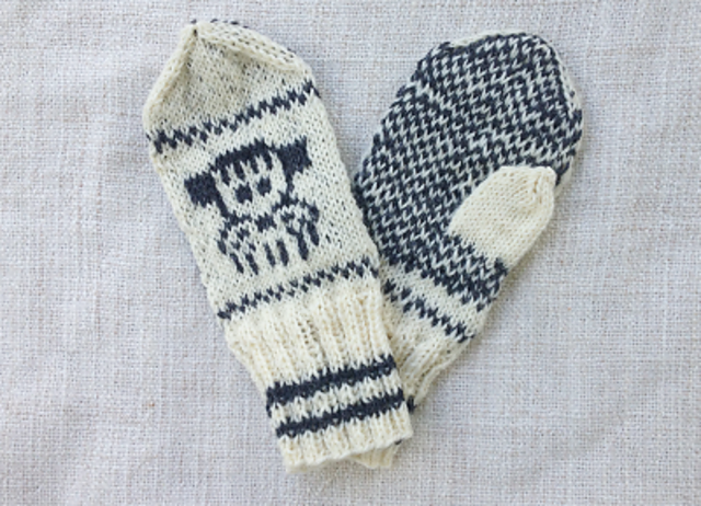 Schnauzer mittens