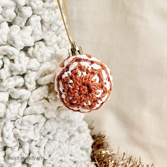 Mini Mosaic Bauble
