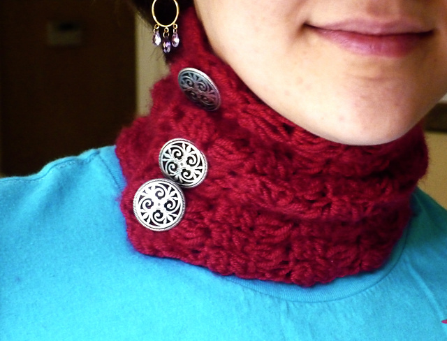 Bobble Stitch Necklet