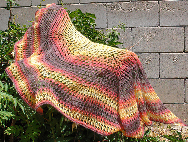 Lindwurm Shawl