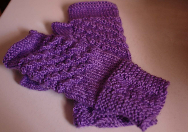 With a Twist Fingerless Gloves
