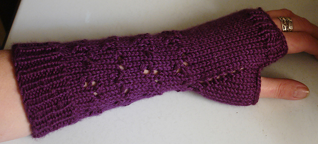 Puppy Paws (armwarmers)