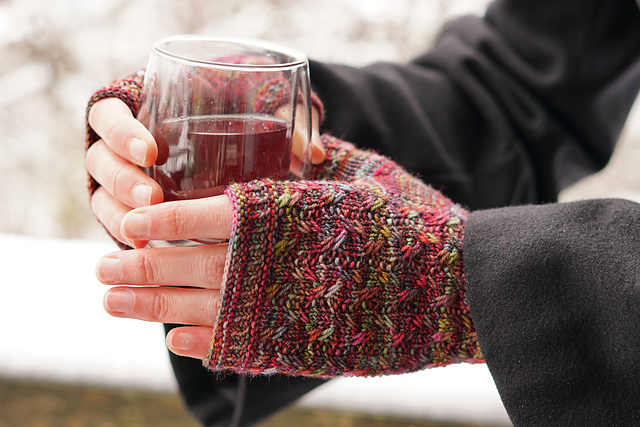 Myrtle Pepper Mitts